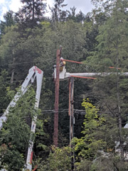 2019-08-18_Broken_Pole_Replacement.IMG_20190818_122008.jpg